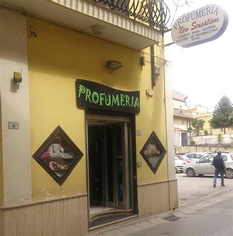 Prostitute Macerata Campania