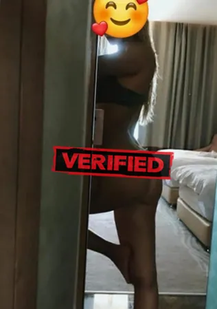 Britney sexe Maison de prostitution Éke